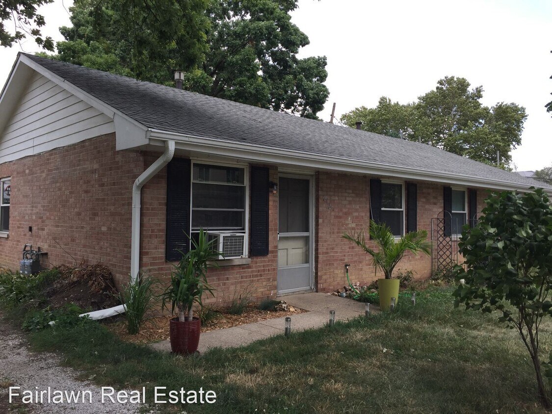 Foto principal - 2 br, 1 bath House - 212 Birch St.