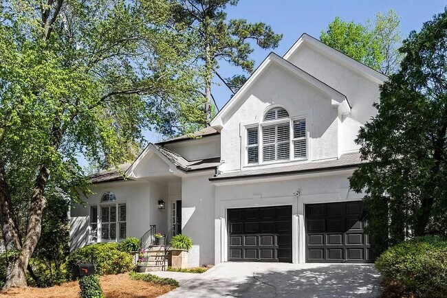 Building Photo - 1070 Druid Lk