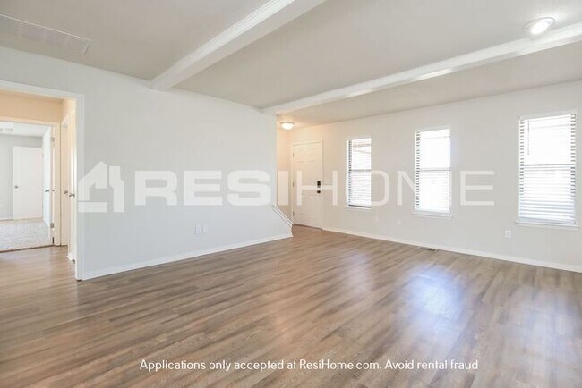 Building Photo - 7236 Walnut Creek Dr