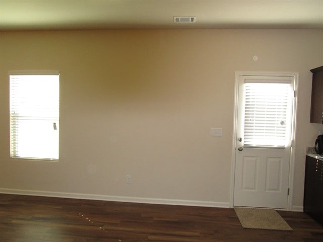 Building Photo - 223 Maxton Ave