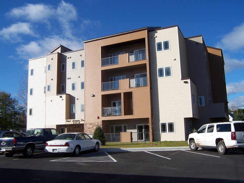 Primary Photo - 613 1st Ave NW