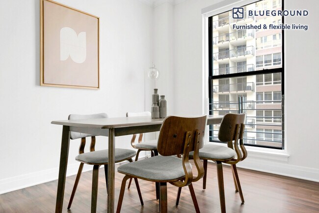 Foto del edificio - 200 E Chestnut St