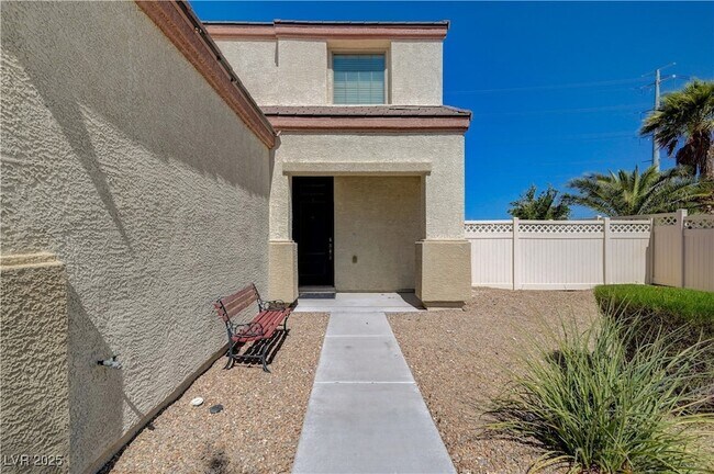 Building Photo - 5716 Breezy Wind Ct