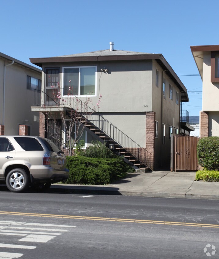 Foto principal - 1420 Laurel St