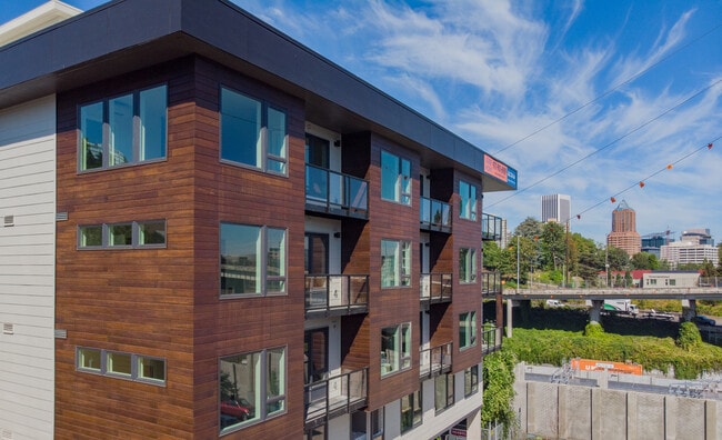 Building Photo - Acqua Apartments - Student Affordable