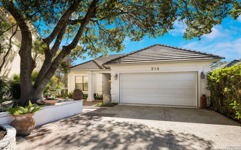 Foto principal - 714 S Birdsong Way