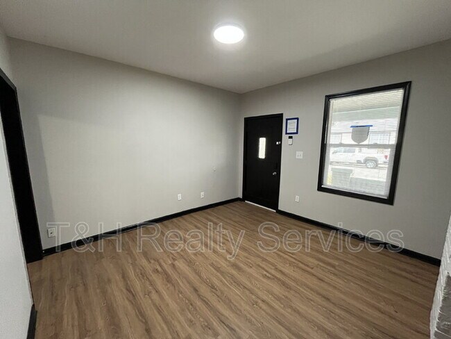 Foto del edificio - 1409 S Alabama St