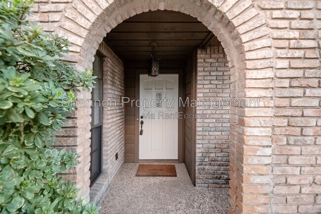 Foto del edificio - 3810 Glenheather Dr