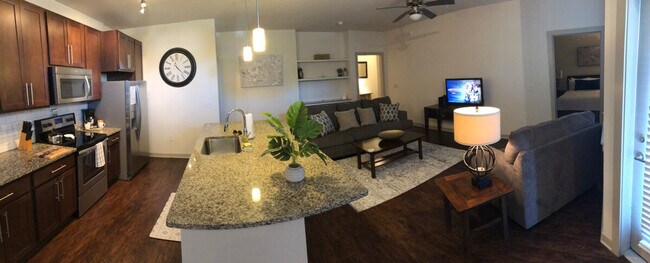 Foto del edificio - 11655 Flat Branch Cl Dr