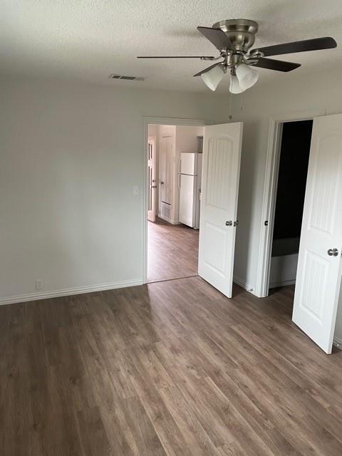 Foto del edificio - 1003 S Houston St