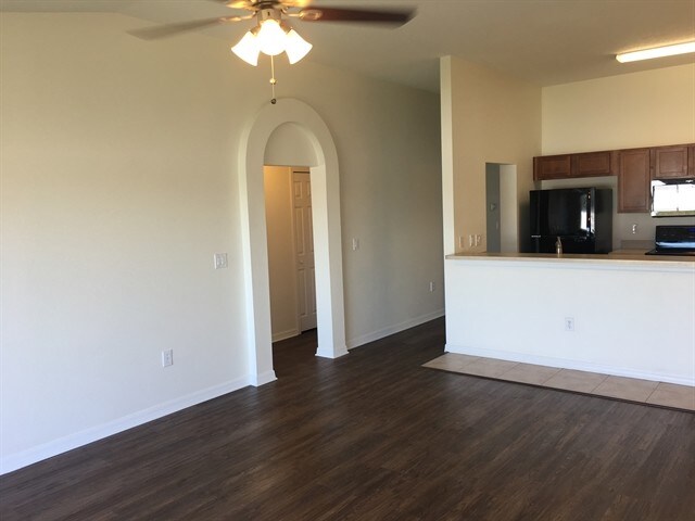 Foto del edificio - 3701 Trapnell Grove Loop