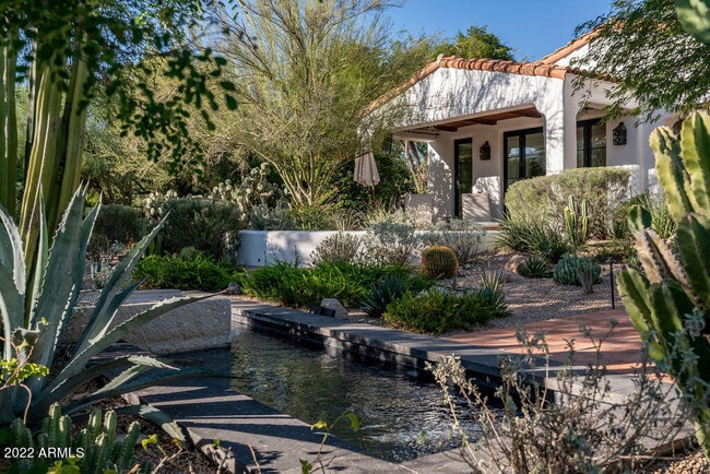 Building Photo - 6723 N Desert Fairways Dr