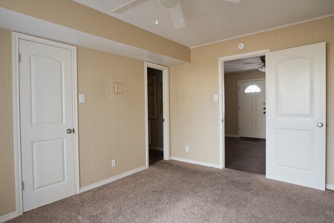 Foto del edificio - 1303 E Colorado St