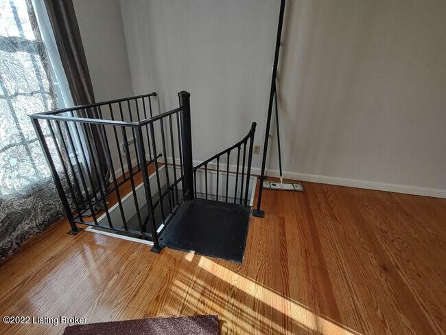 Building Photo - 2704 Riedling Dr