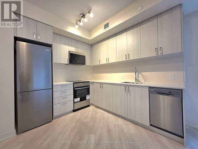 Building Photo - 8020 Derry Rd