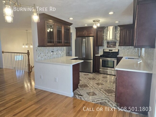 Building Photo - 19 Burning Tree Rd