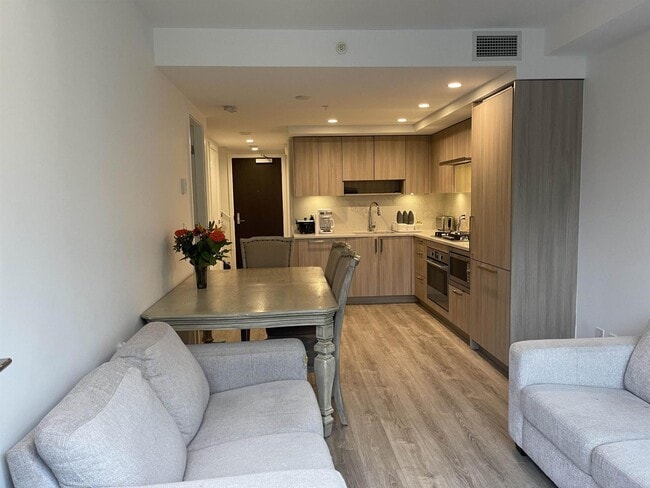 Building Photo - 13350 Central Ave