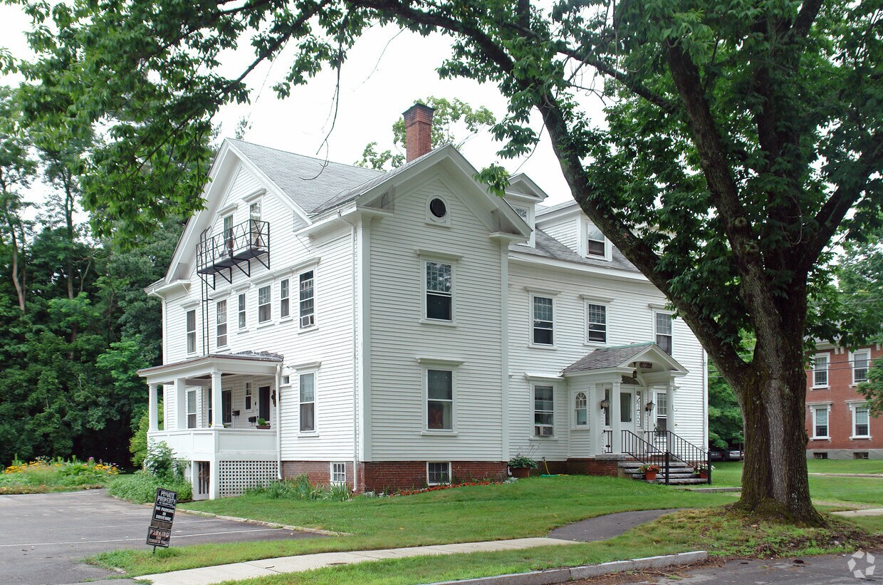 Building Photo - 84 Silver St