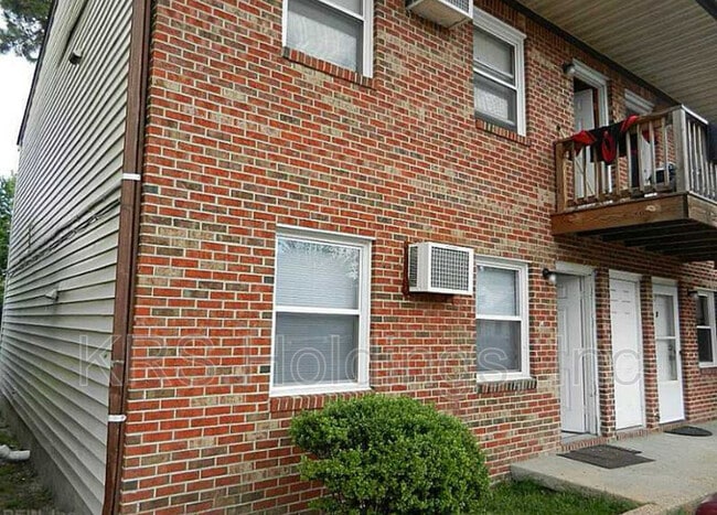 Building Photo - 7447 Fenner St