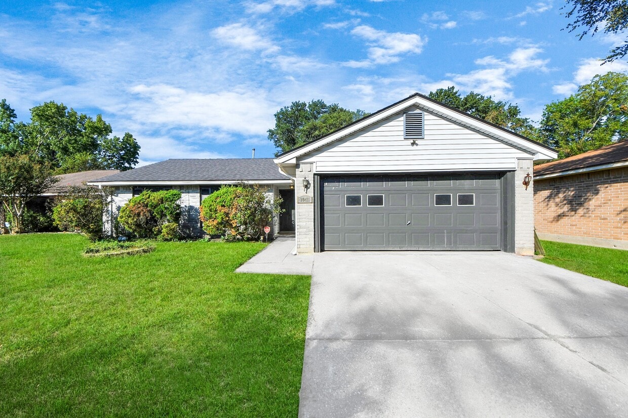 Foto principal - 20411 Jasperwood Ln