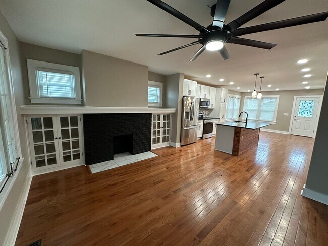 Foto del edificio - Deming Ave 2697-2699 NSLLC