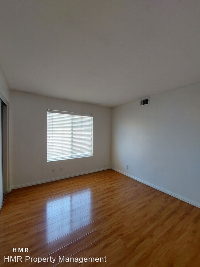 Building Photo - 2 br, 2 bath House - 1002 N. Turner Ave. U...