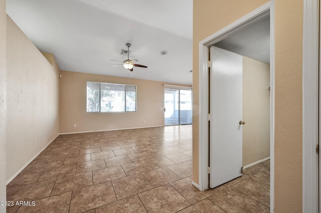 Building Photo - 16122 W Desert Bloom St