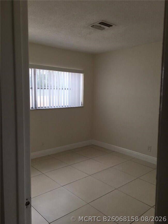 Foto del edificio - 3601 Monroe St