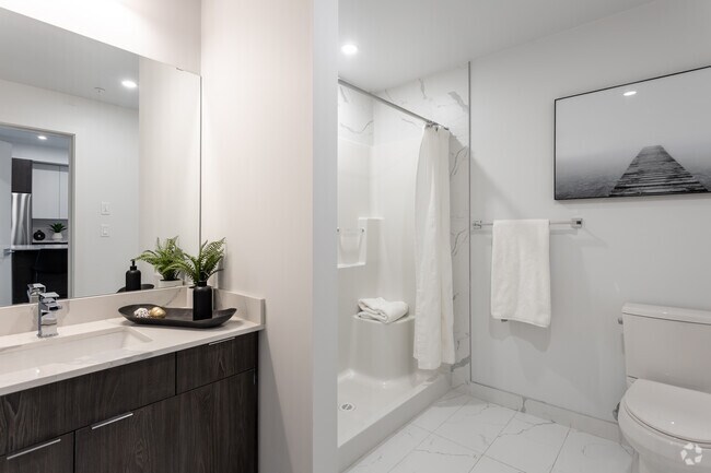 2 chambres, 2 salles de bain - 860 pi2 - Deuxième salle de bain - Edgemont Flats