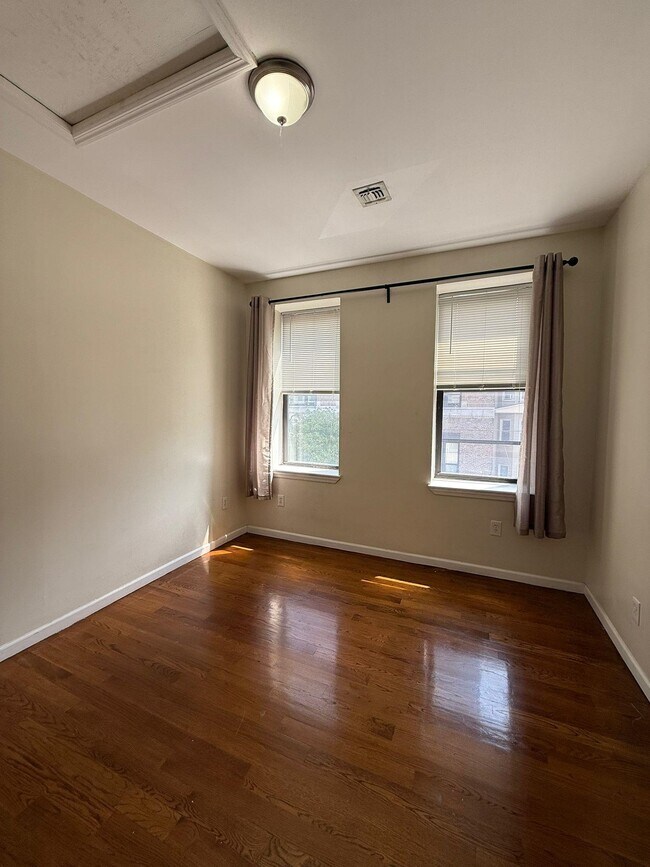 Foto del edificio - 273 Fairmount Ave