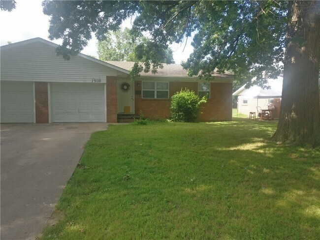 Foto del edificio - 1908.5 Westwood Ave