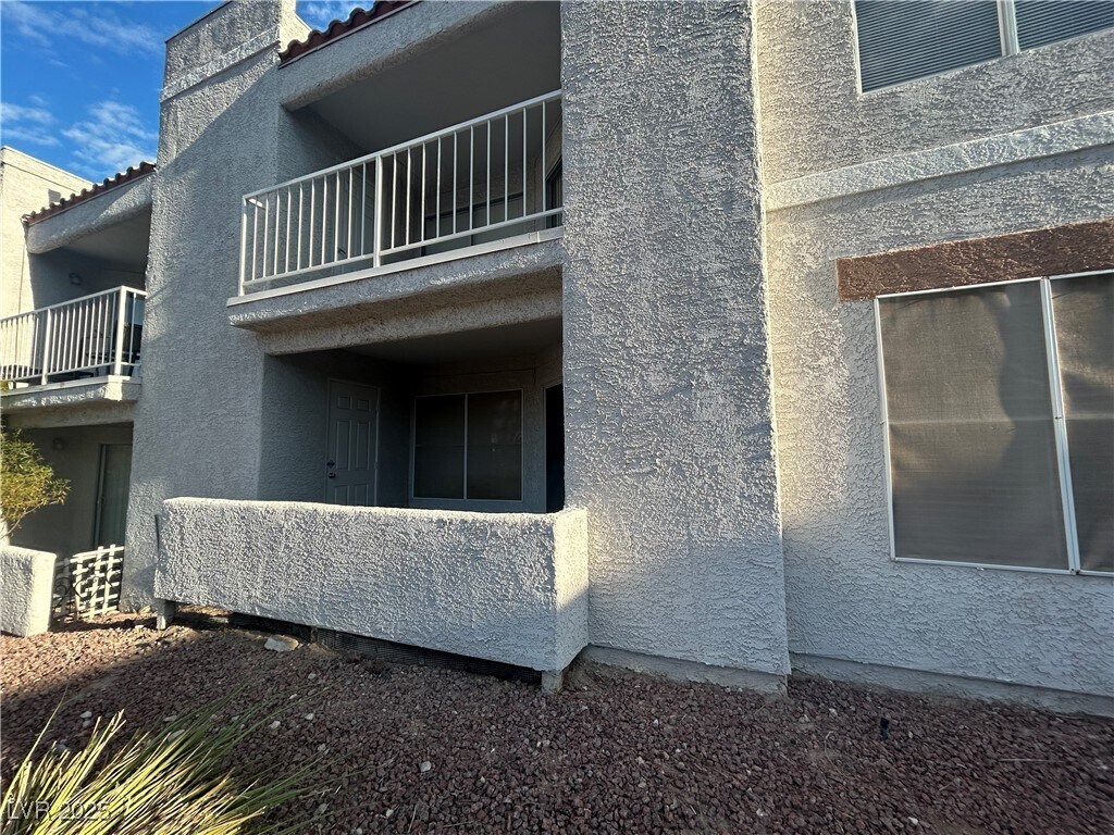 Foto principal - 6800 E Lake Mead Blvd