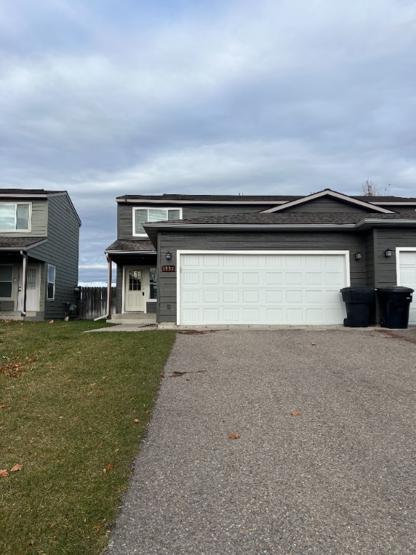 Primary Photo - 1983 Greatview Dr