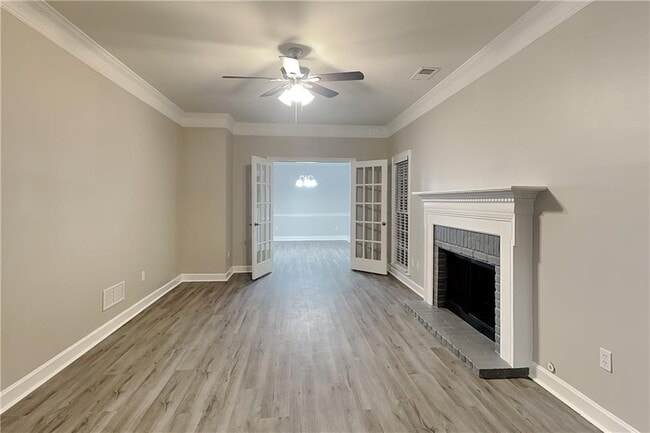 Building Photo - 3002 Mulberry St