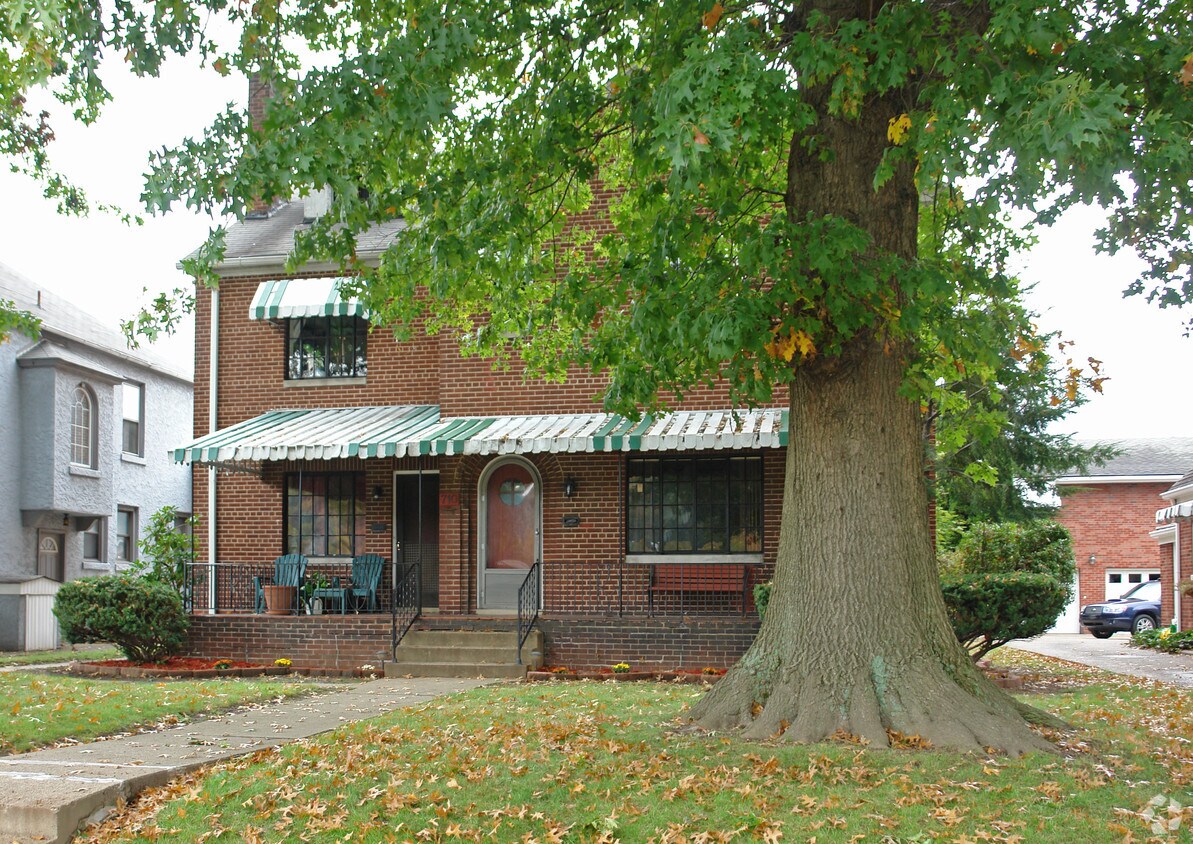 Foto del edificio - 710 Kanawha Blvd W