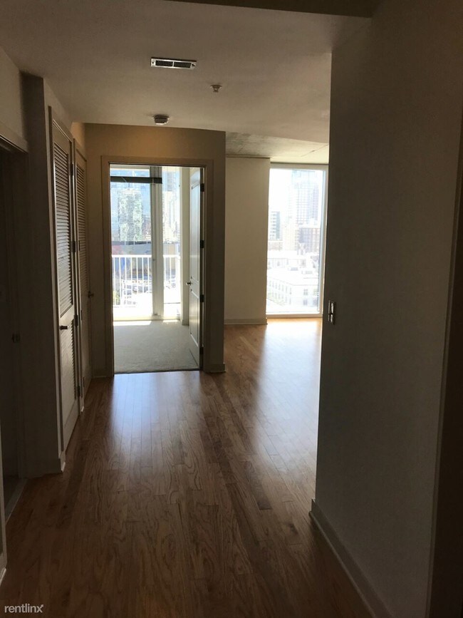 Foto del edificio - 333 N Orange Ave