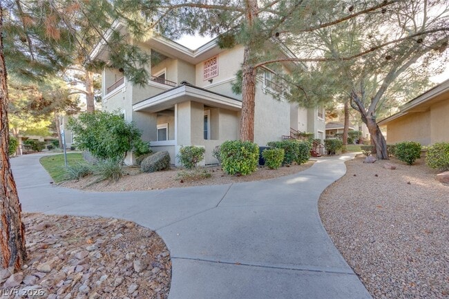 Foto del edificio - 1008 Domnus Ln