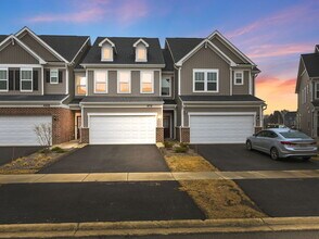 Building Photo - 672 Switchgrass Wy