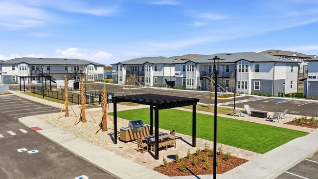 Community Center - Venture Apartments