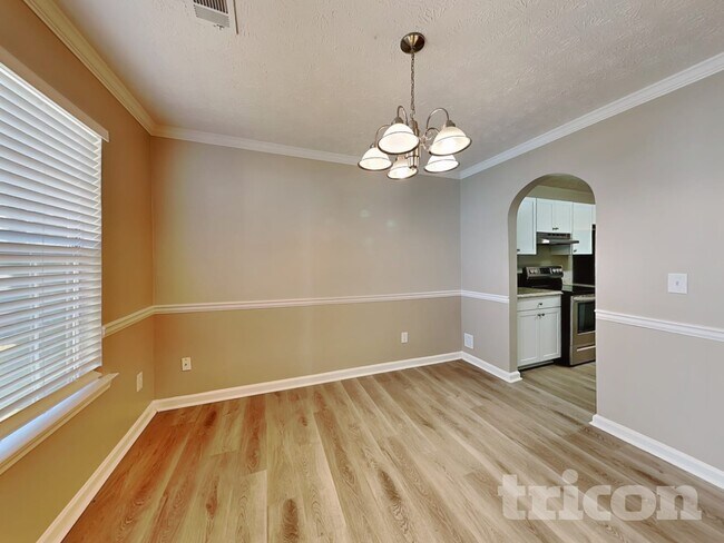 Building Photo - 266 Summer Hill Cir