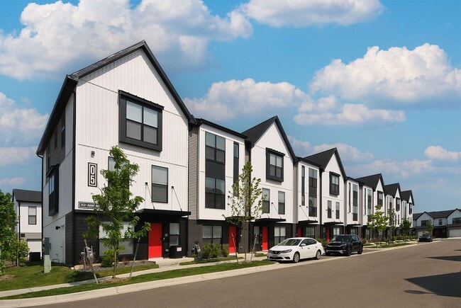 Townhome Building Exterior - Avant Apartments