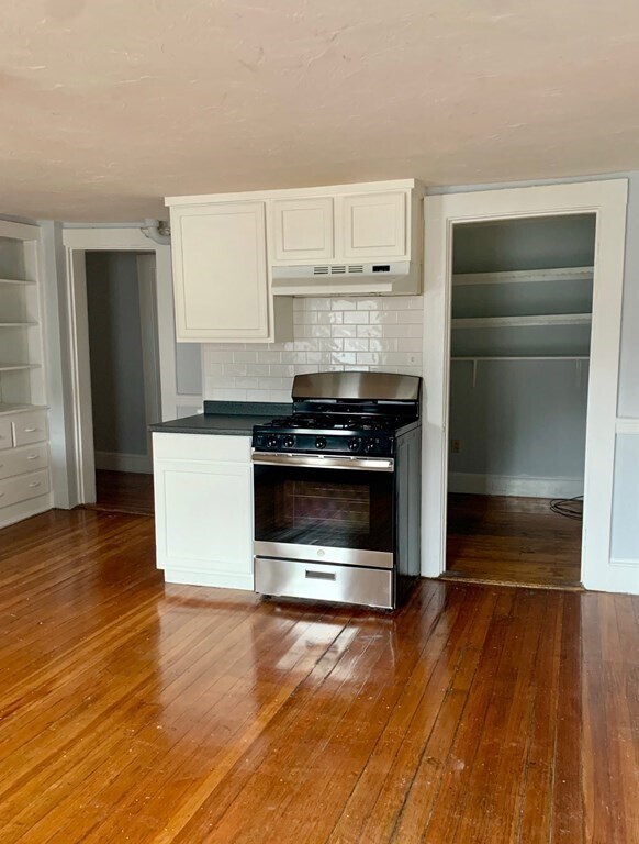 Foto del edificio - 136 Wrentham St