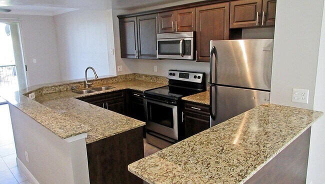 Foto del edificio - 20889 St Andrews Blvd