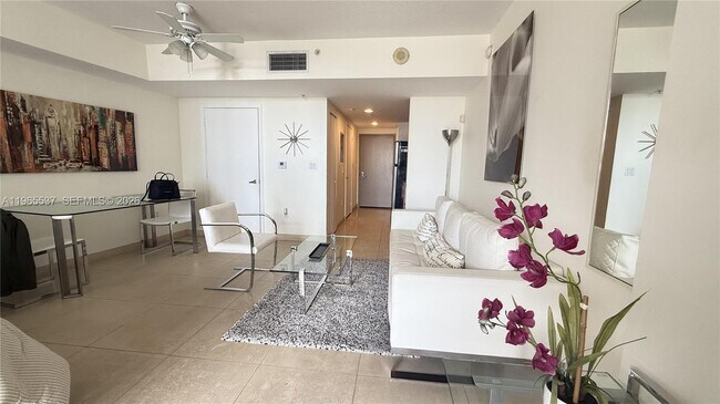 Foto del edificio - 1750 N Bayshore Dr