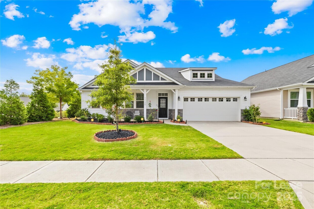 Foto principal - 11320 Allen A Brown Rd