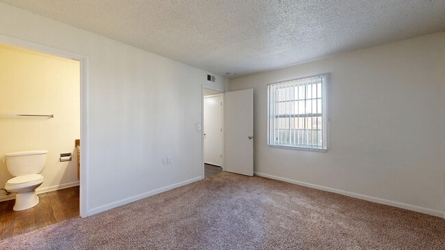 Interior Photo - Brookridge