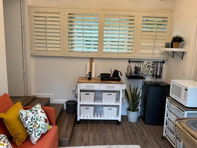 Foto del edificio - 2237 Via Fernandez