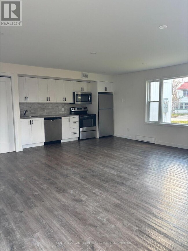 Building Photo - 10 Alfred St