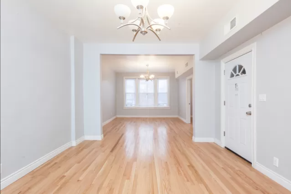 Living/Dining - 2133 S California Ave