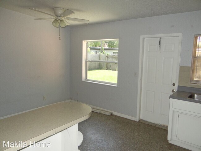 Building Photo - 2 br, 1.5 bath House - 1596 Adele Place Un...